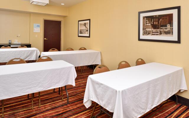 Holiday Inn Express & Suites Austin SW - Sunset Valley by IHG
