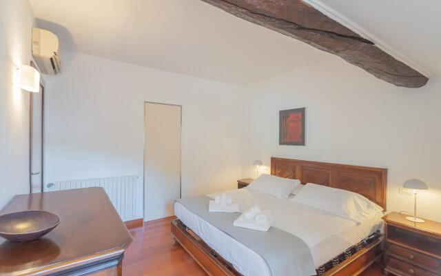 La Mansarda in Como With 3 Bedrooms and 2 Bathrooms