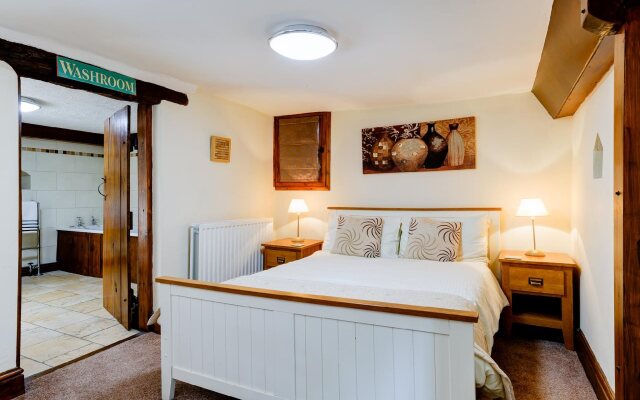 Springfield House - Birmingham Airport & NEC