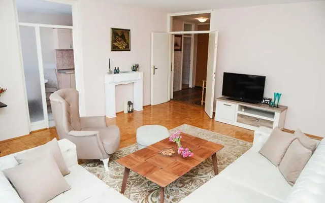 Mir apartment