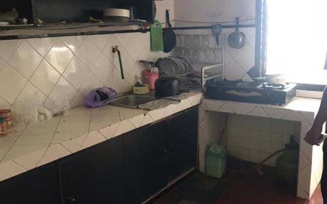 Villa and Guest House Batu Indah