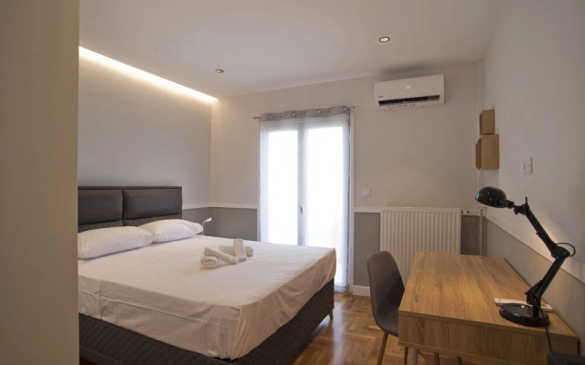 Urban Allure in Athina