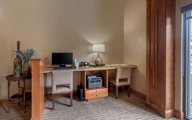 Comfort Inn & Suites Springfield I-44