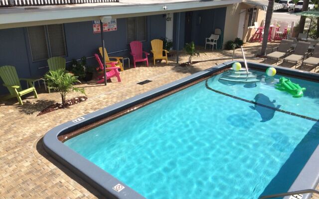 Tropicaire Motel