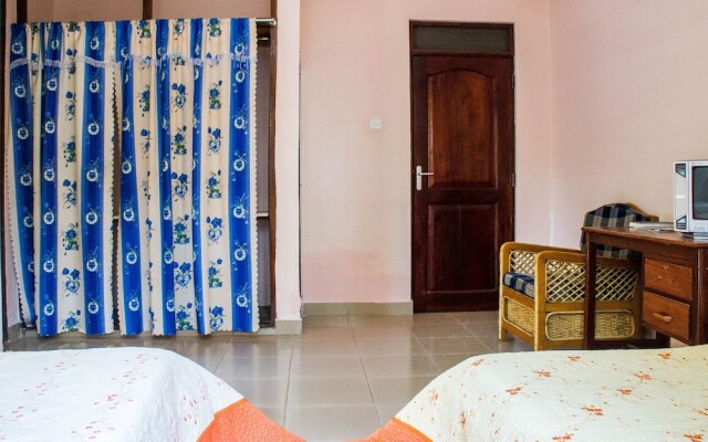 Royal Crane Resort