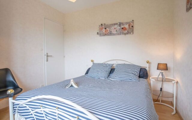 Chez Brigitte (PLC201)