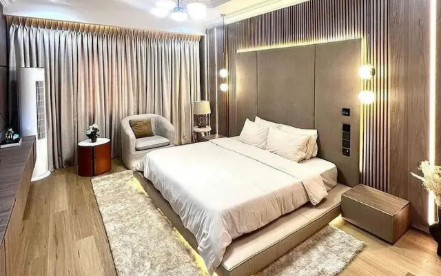 Top Ranks Hotel Galaxy