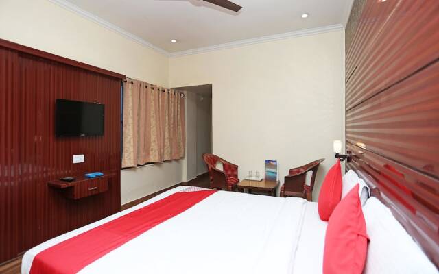 OYO 15468 Hotel Sharda