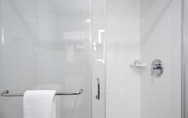 Hotel Saint Clair- Magnificent Mile