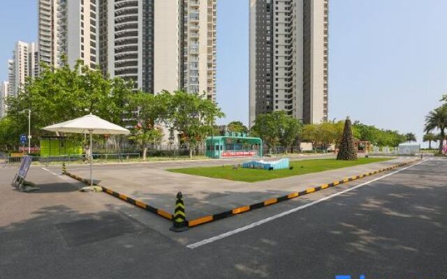 Yuehai Yihao Holiday Apartment