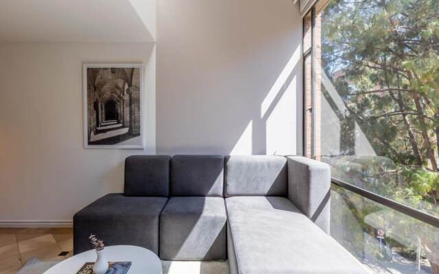 w Unique 2BR Duplex in Parque 93