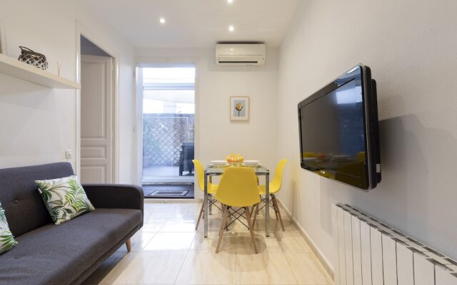 AB Rossello Center Terrace Apartment