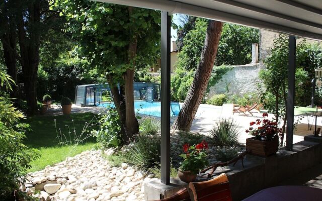Carcas Hôtes Guest House
