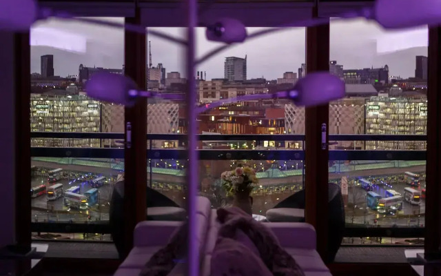 Live in Leeds Sky Penthouse