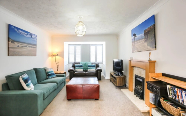 Seascape - 4 bed Home in Bracklesham Bay