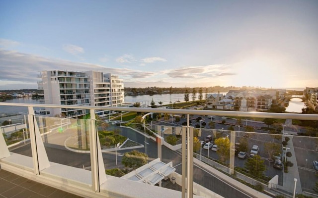 Bayview 608