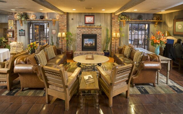 Inn of the Governors