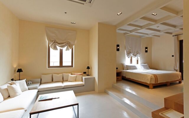 Town Square Suites by Toscana Valley