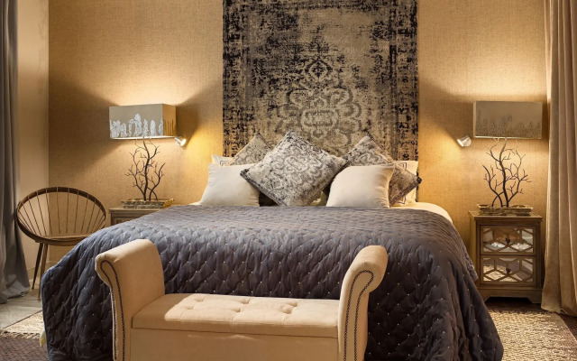 Royal River, Luxury Hotel - Adults Only