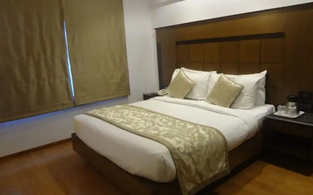 Hotel Midtown Pritam