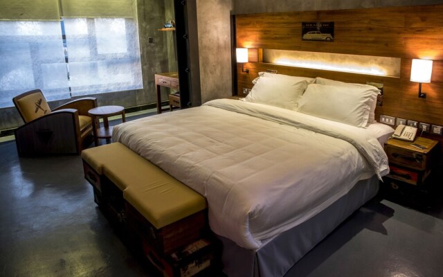 Flowery Holiday Suites