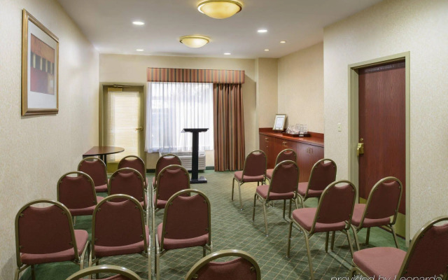 Holiday Inn Express Hotel & Suites Chester by IHG