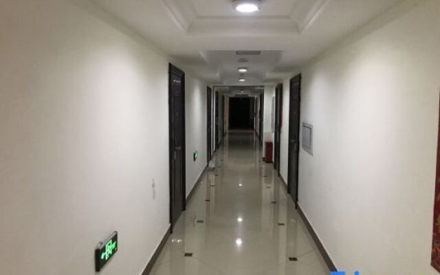 Yingkou Four Seasons Seascape Apartment