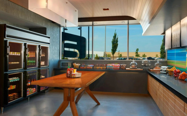 Aloft Vaughan Mills