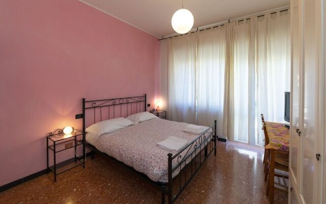 Lia Rooms 3