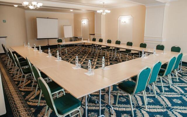 Noce i Dnie Hotel