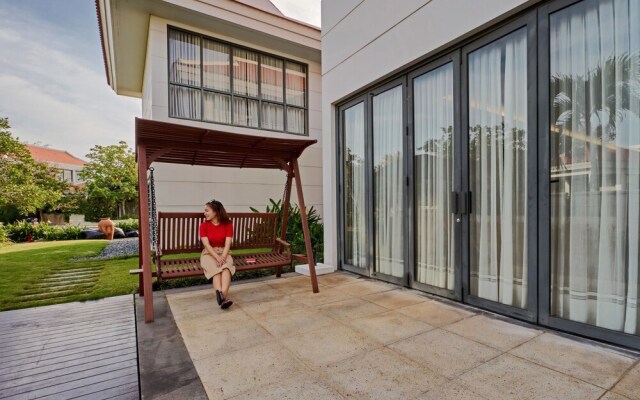 Vacation Homes Pool Villa