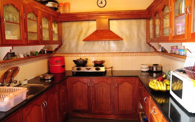 Houseboat Prince Of Bombay