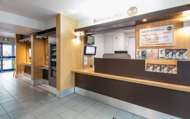 B&B HOTEL Grenoble Université 1