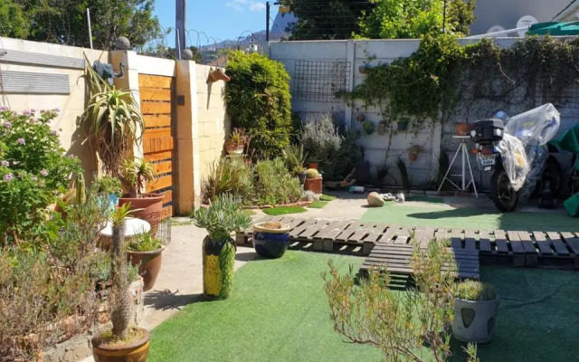 Cozy Private En Suite Studio