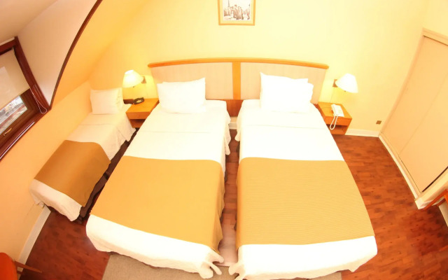Gran Hotel Vicente Costanera