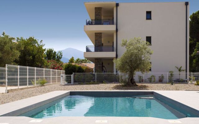 Le Clos Des Alberes 26035