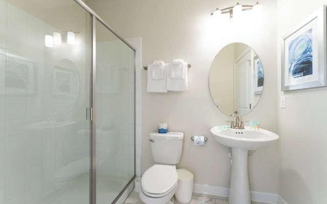 Magical 6BR Villa Pool Themed Room