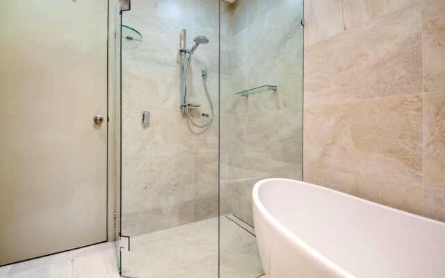 Thurlow Avenue 28, 'Ripple Cove'