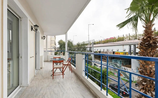 Homely Apartment in Piraeus with Balcony