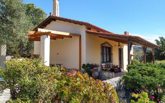 Villa Lofos Wood & Stone