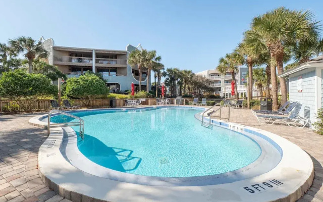 Oceanfront Luxury 2BR Condo New Rental
