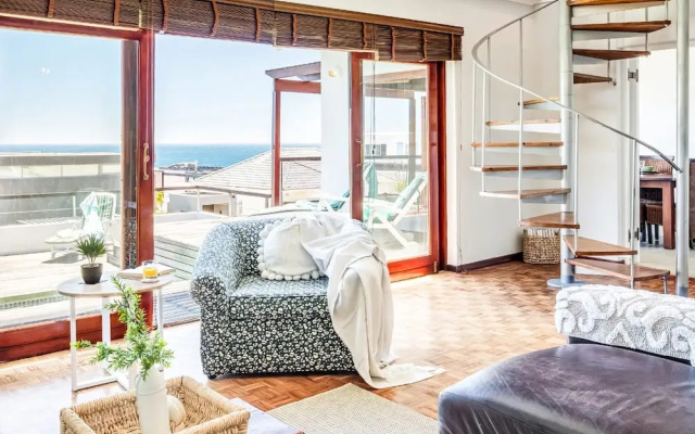 Alluring Seaside Retreat w Pool Stella di Mare