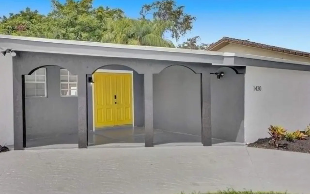 Spacious Home With Heated Pool
