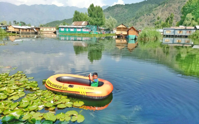 New Bul Bul Group Of Houseboats