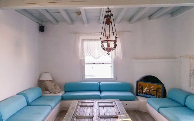Cavo Delos