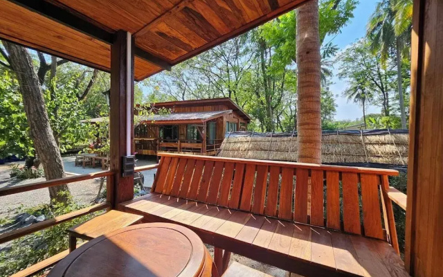 Punnattha House by Peema Villa