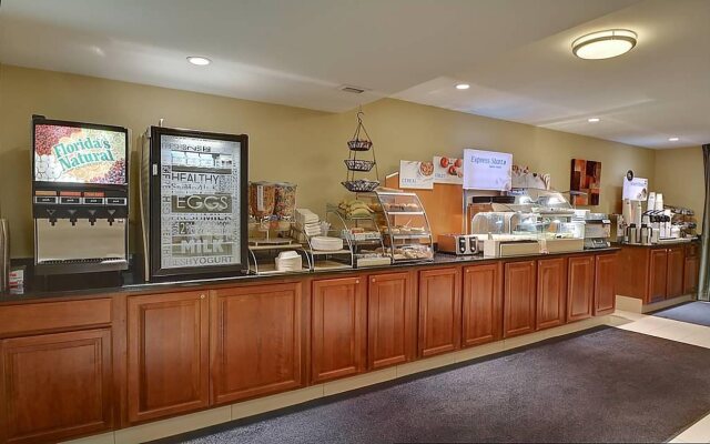 Keene Elm City Hotel, Ascend Hotel Collection