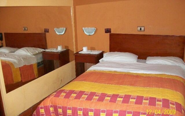Hostal TU&YO