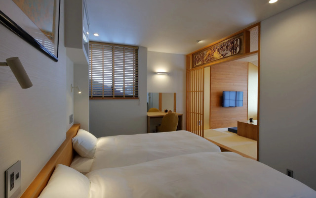 Tanakaya Kyotokarasuma