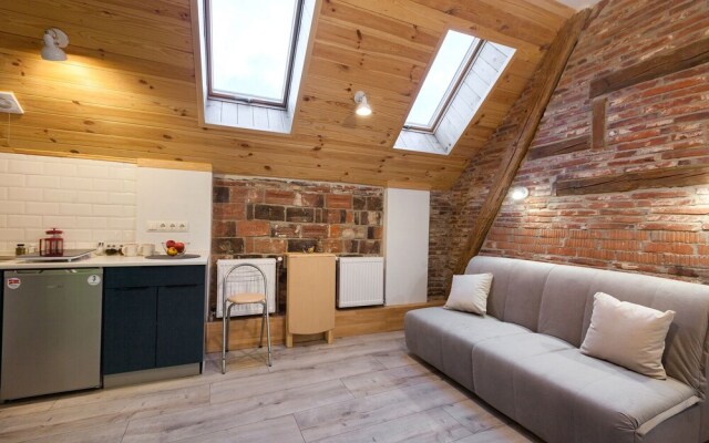 7 Apartments